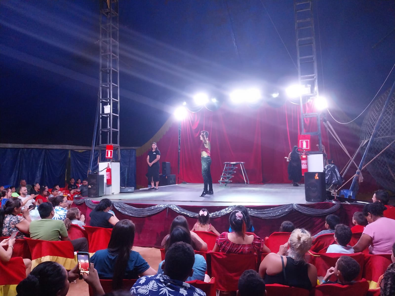 ACOLHIMENTO - Espetáculo inclusivo reuniu PCDs e neurodivergentes em experiência cultural acessível 