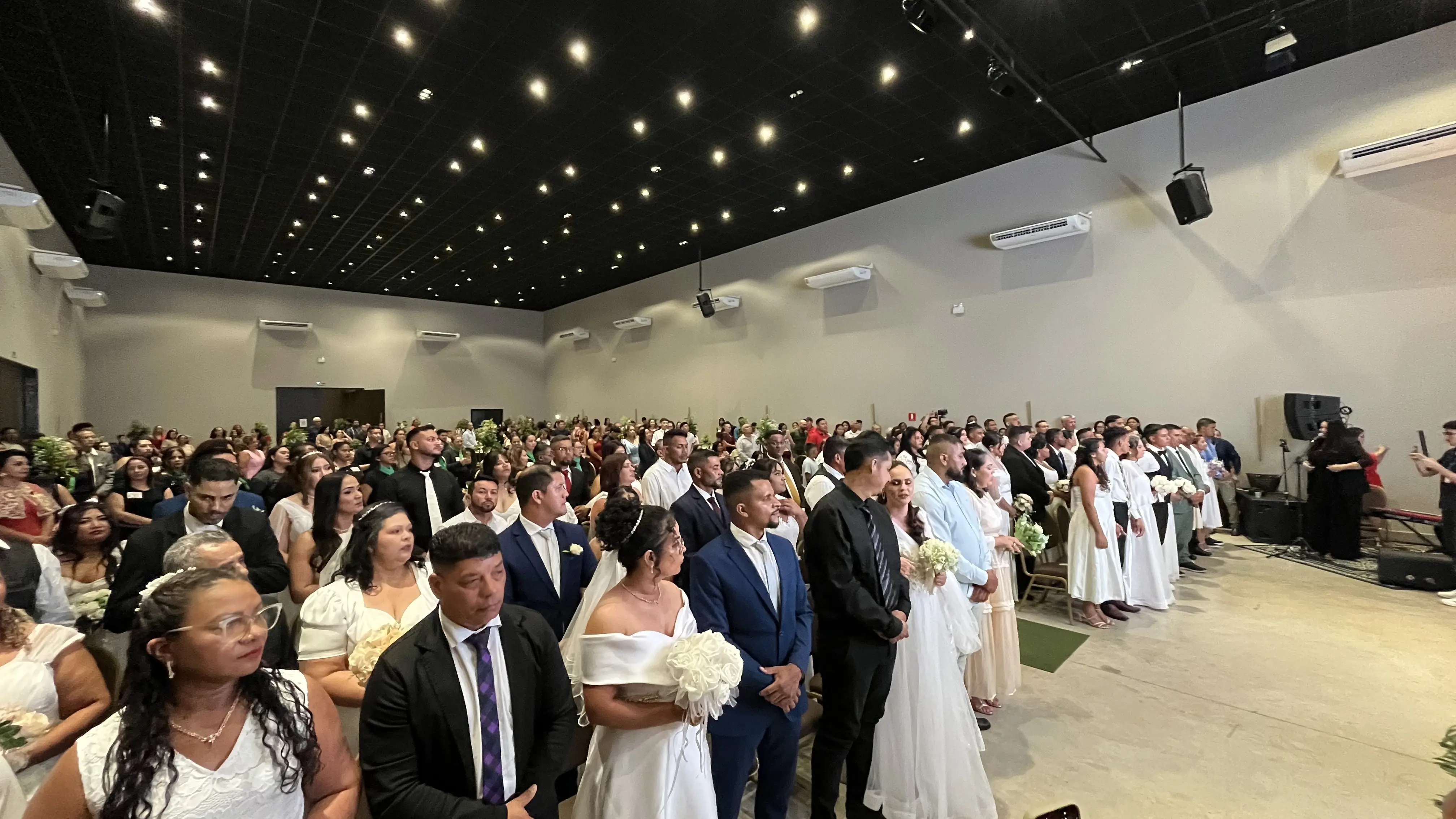 Casamento Comunitário celebra o amor e oficializa a união de 40 casais em Porto Velho 