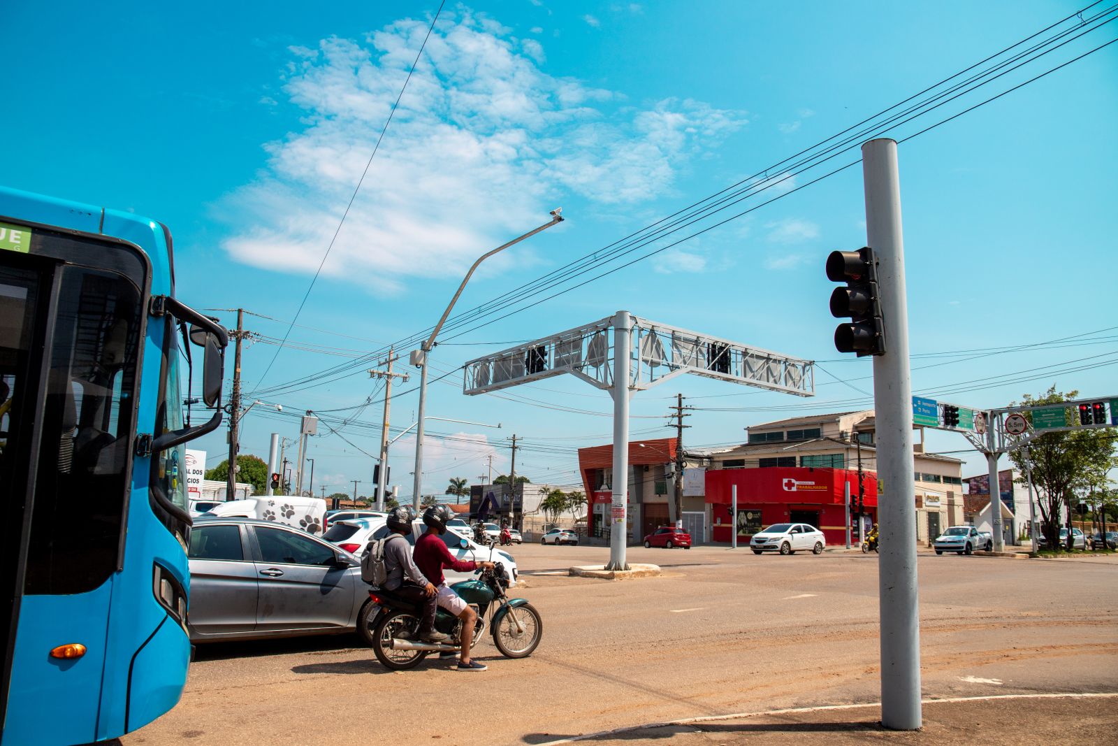 Orientação das autoridades é para que os condutores permaneçam atentos à sinalização
