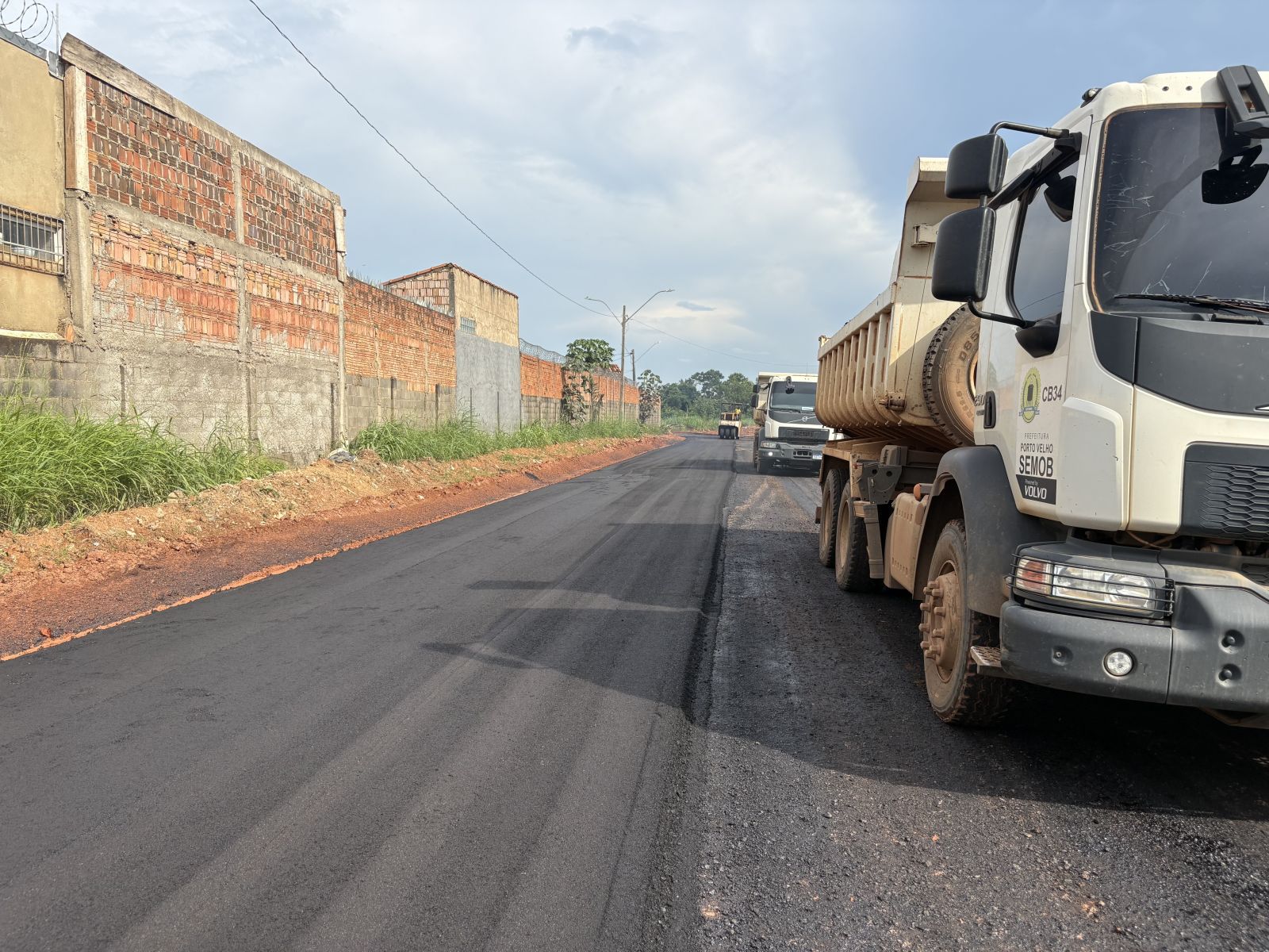 Intervenção integra o planejamento da Seinfra para ampliar a infraestrutura urbana em diversas regiões da cidade